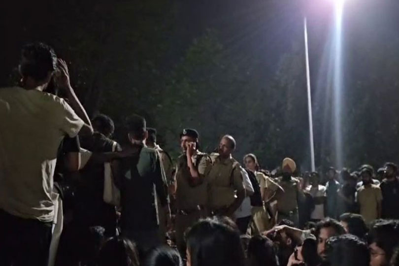 ഹരിയാന കരുക്ഷേത്ര എൻഐടിയില്‍ വിദ്യാർഥിനി ജീവനൊടുക്കി . 